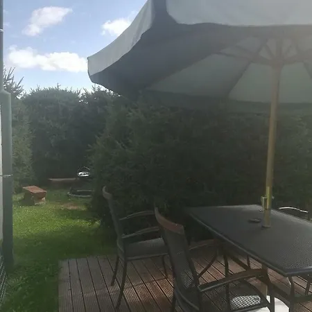 Ivanka בית נופש Partizanska lupca